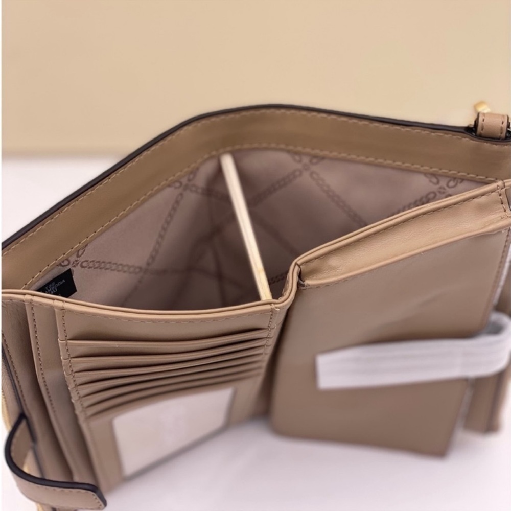 Michael Kors EW Zip Chain Crossbody And Wallet Set - Picture 11 of 15
